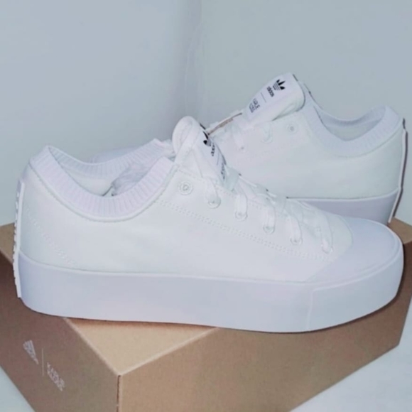 Adidas Karlie Kloss Trainer ××92 women ,size 10. Style GY0851, New with box. - Picture 7 of 9